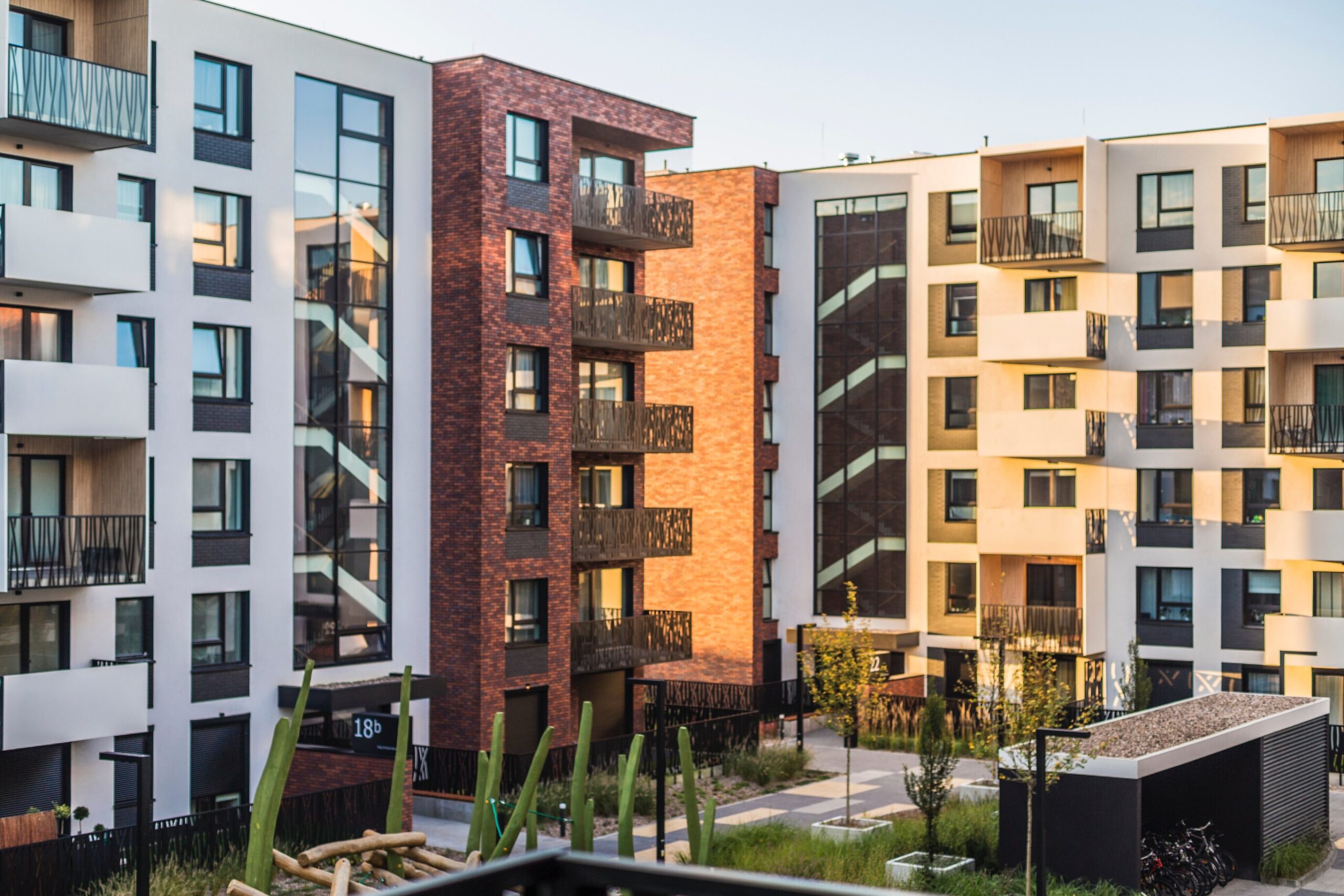 Acting as a Landlord or Hiring a Property Manager—Which is Better?