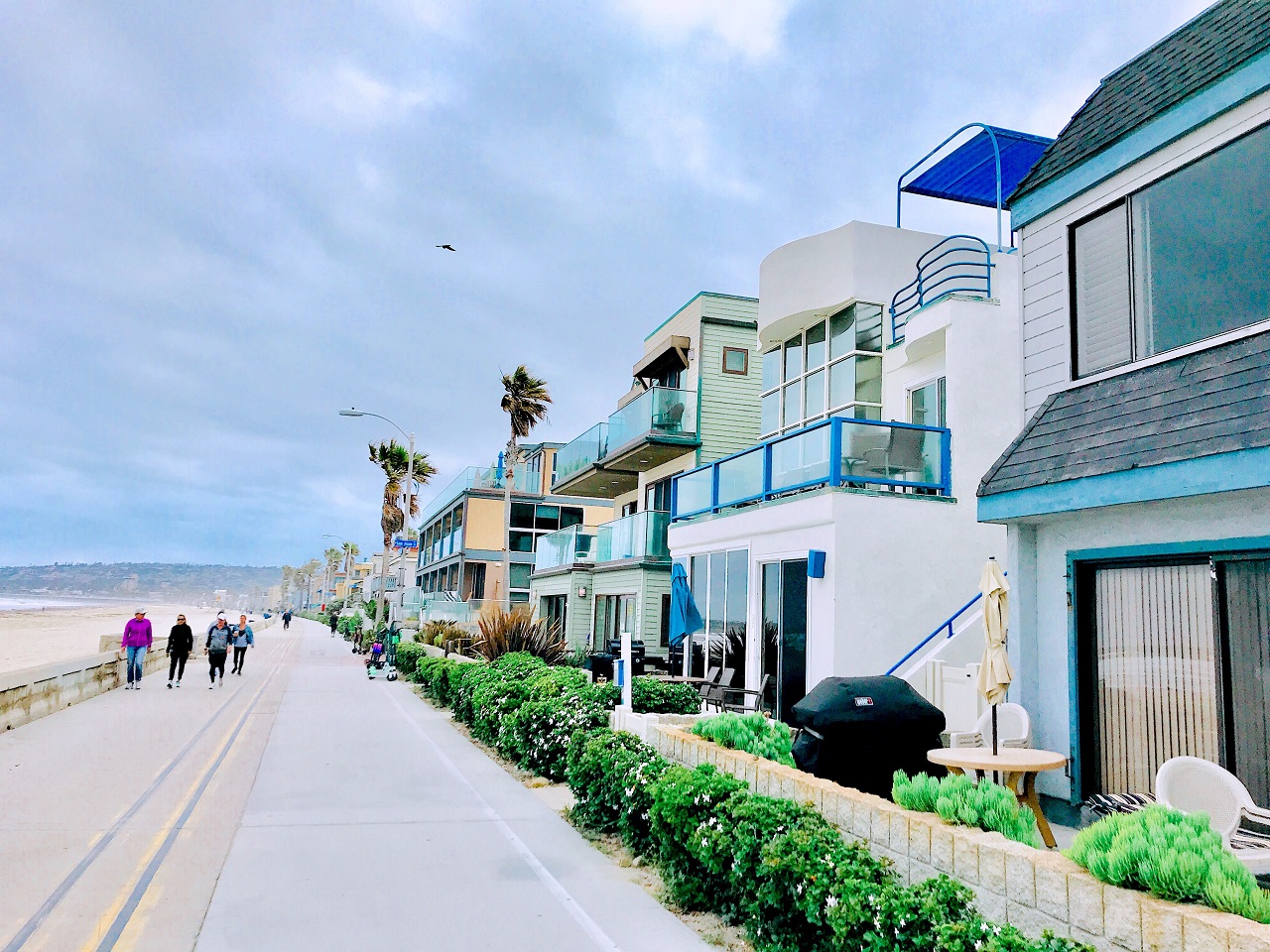 A Guide to the Many Benefits of Owning a Beachfront Property