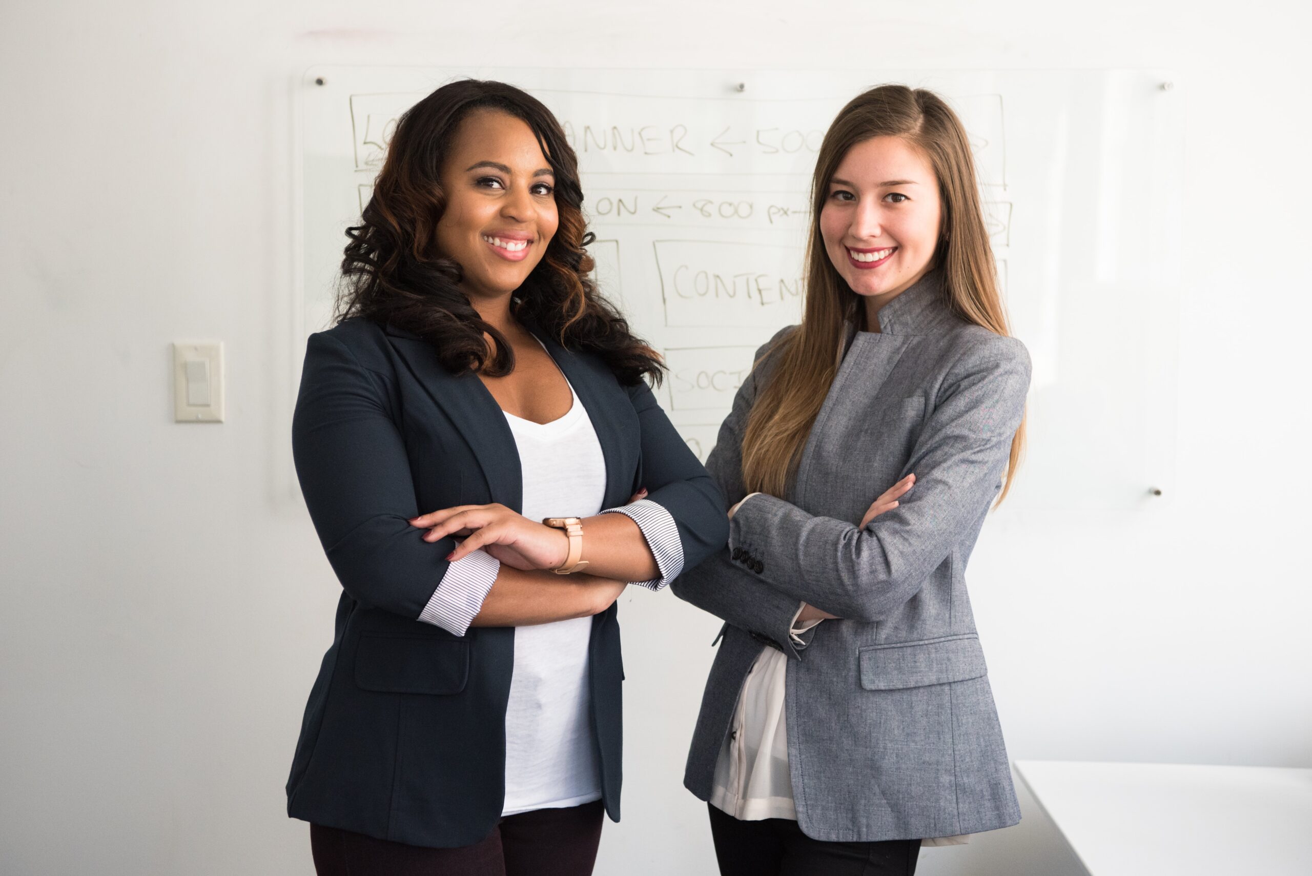What's the Difference Between Leasing Agents and Property Managers?