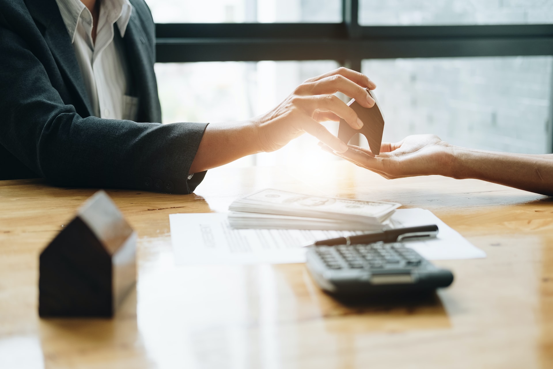 5 Benefits of Landlords Hiring a Property Management Company
