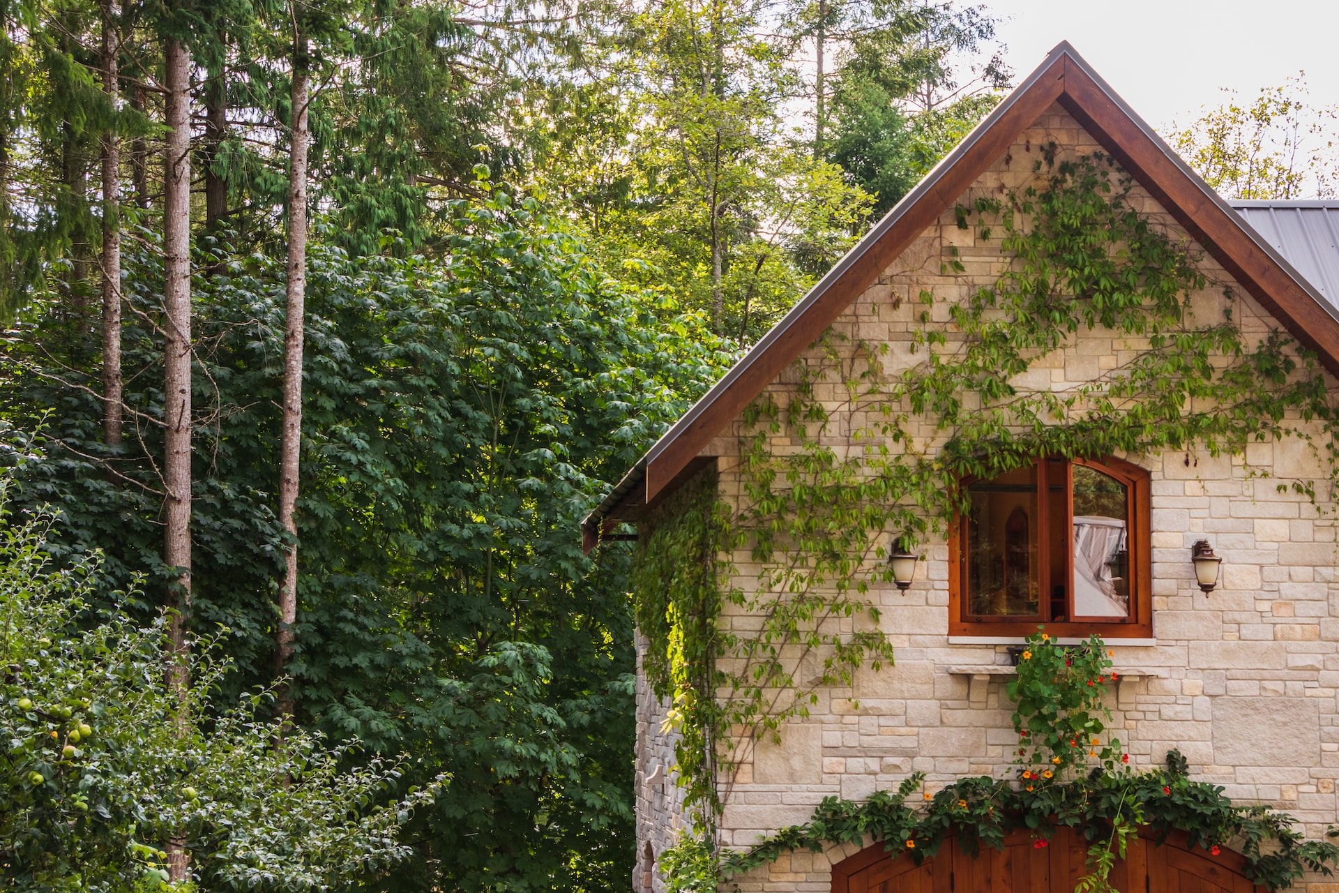 5 Tips for Managing a Vacation Rental for Landlords