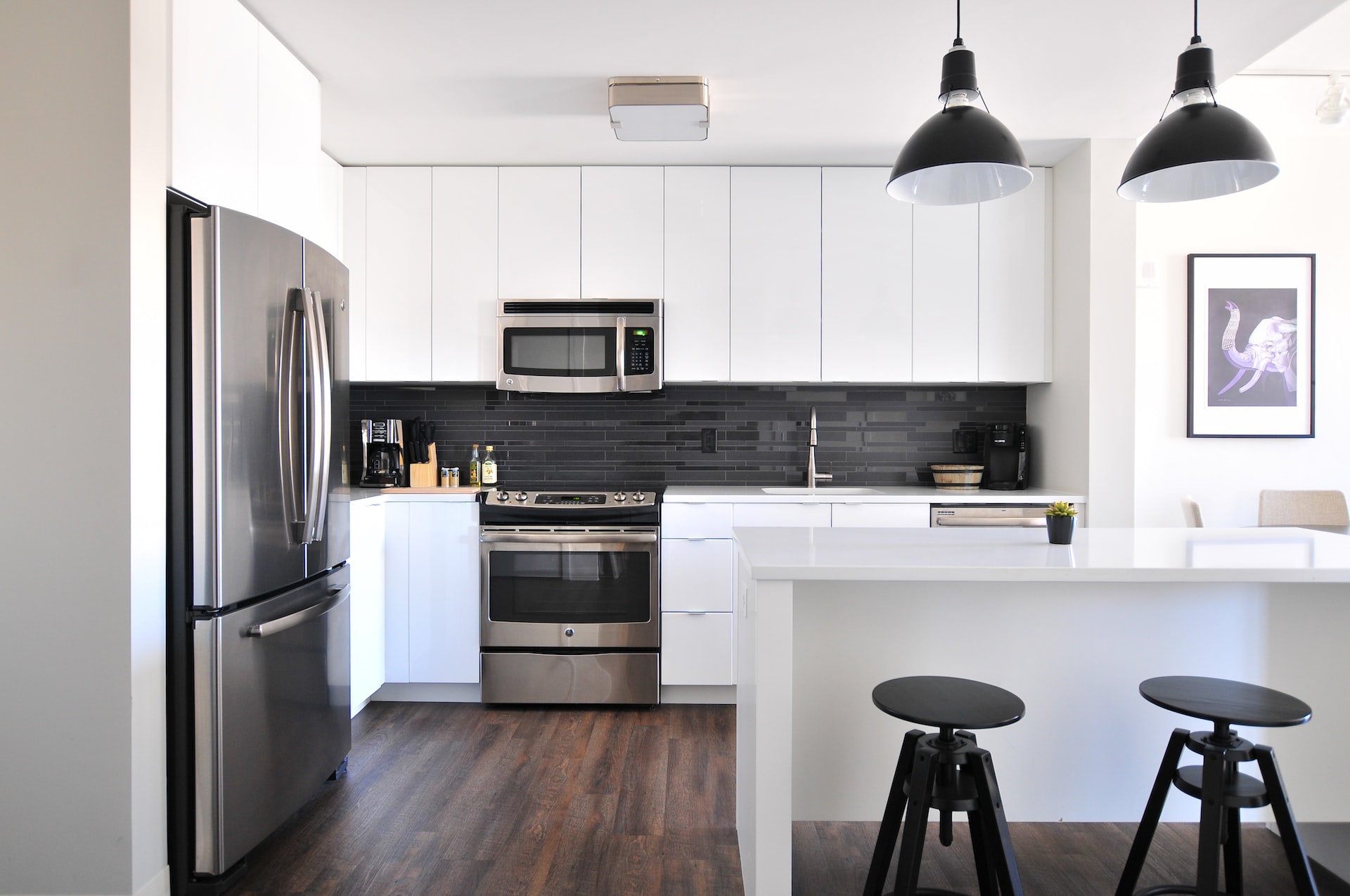 Benefits of Furnishing Your Rental Home for Tenants