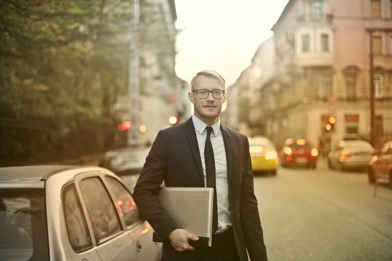5 Tell-Tale Signs You Need a Property Manager