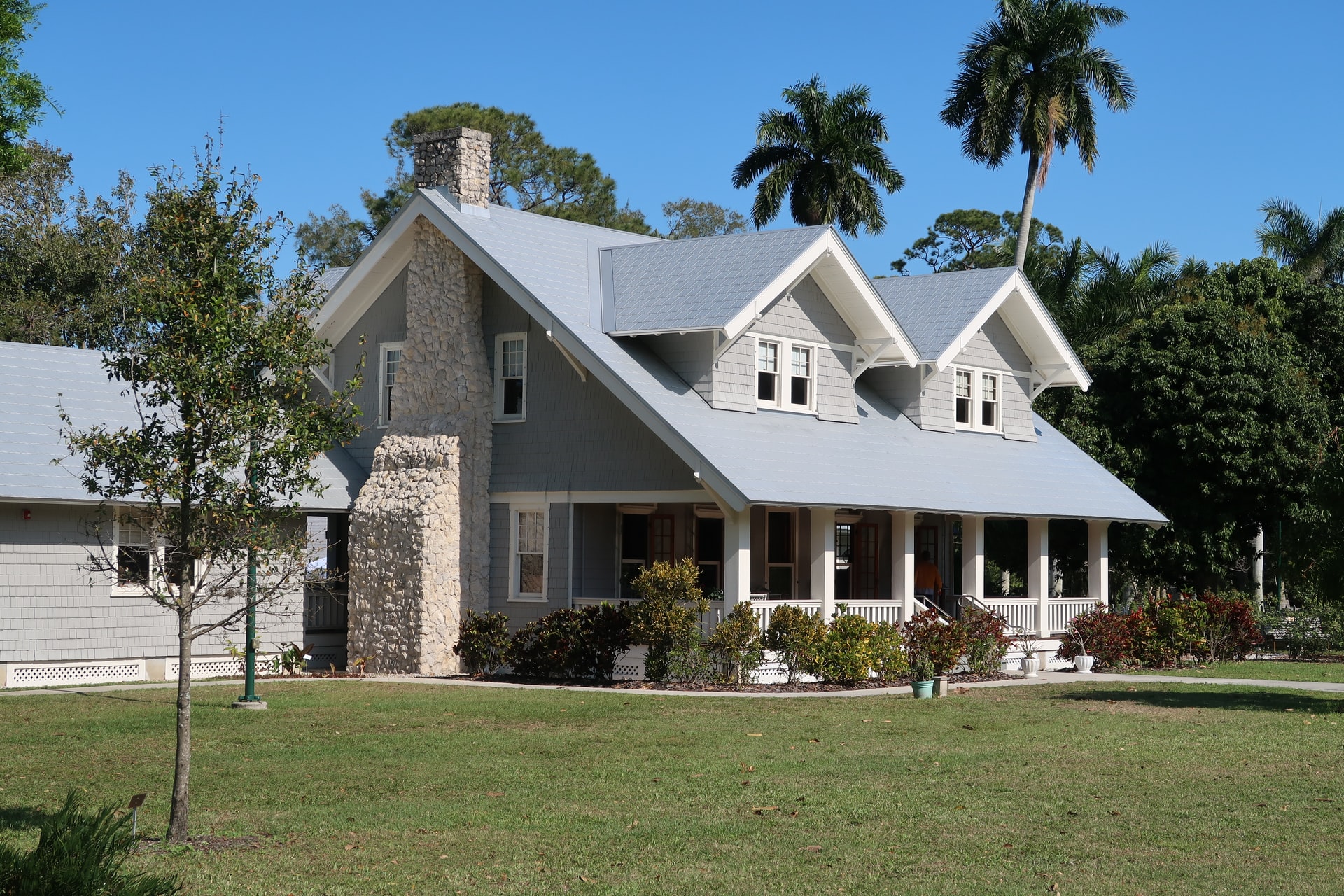 4 Tips to Hire a Vacation Rental Property Management Company